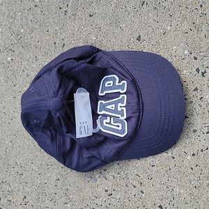 New With Tags Gap Hat Size 4-5
